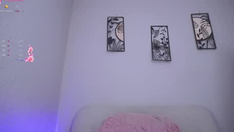 katalina   online show from 11/04/25, 03:49