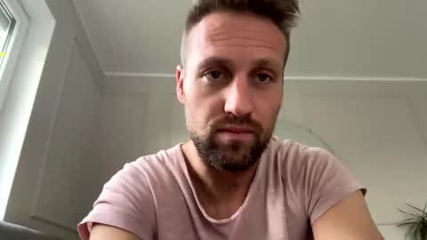 lovefuesse online show from 11/05/25, 07:30