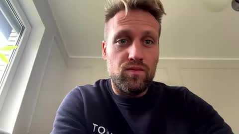 lovefuesse online show from 11/09/25, 11:30