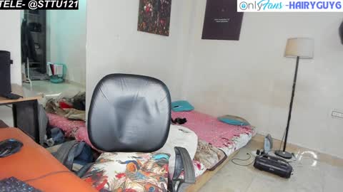 Snapshot of lovehairyindian chatting on 12/13/24, 12:39 Indian hairy online show from 12/13/24, 12:39