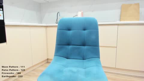 Snapshot of lovehearts_girl chatting on 01/25/25, 11:02 Kate Kim online show from 01/25/25, 11:02