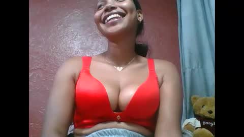 Snapshot of loveinlife750427 chatting on 10/13/25, 05:29 loveinlife750427 online show from 10/13/25, 05:29