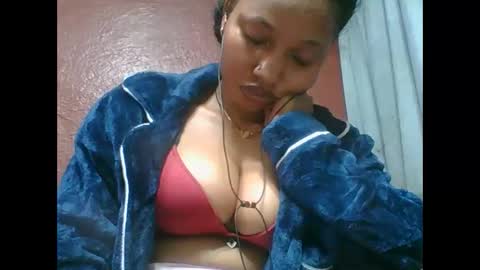 Snapshot of loveinlife750427 chatting on 10/23/25, 05:55 loveinlife750427 online show from 10/23/25, 05:55