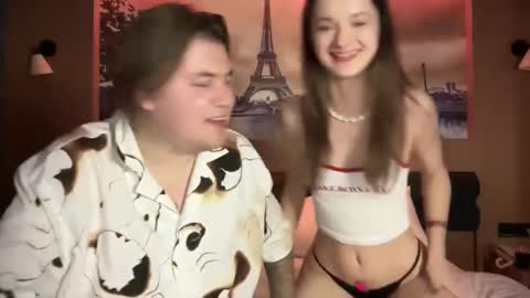 Mileena and Oliver online show from 11/13/25, 09:47