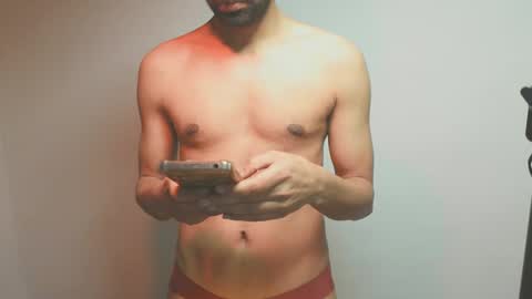 Snapshot of lovely__person chatting on 01/19/25, 10:17 Lovely Person online show from 01/19/25, 10:17