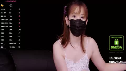 Snapshot of lovely_asahi chatting on 11/21/25, 10:58 lovely asahi online show from 11/21/25, 10:58