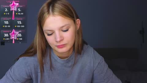 Snapshot of lovely_babyy chatting on 12/20/24, 12:05 Jenny online show from 12/20/24, 12:05