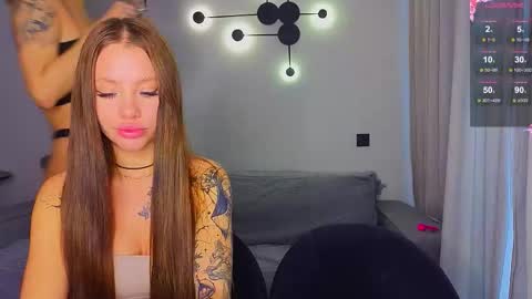 Snapshot of lovely_babyy chatting on 09/16/25, 02:45 Jenny online show from 09/16/25, 02:45