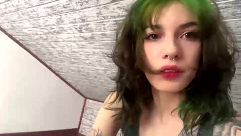 Snapshot of lovely_cass chatting on 12/11/24, 06:20 Cassie online show from 12/11/24, 06:20