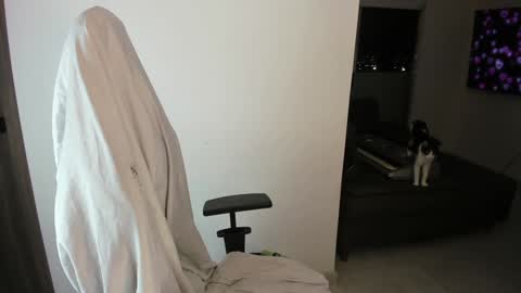 Snapshot of lovely_cass chatting on 01/21/25, 11:45 Cassie online show from 01/21/25, 11:45