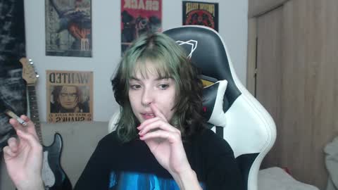 Snapshot of lovely_cass chatting on 01/26/25, 01:31 Cassie online show from 01/26/25, 01:31