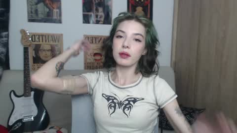 Snapshot of lovely_cass chatting on 02/03/25, 01:09 Cassie online show from 02/03/25, 01:09