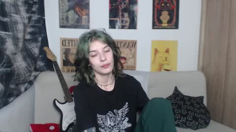 Snapshot of lovely_cass chatting on 02/06/25, 09:49 Cassie online show from 02/06/25, 09:49