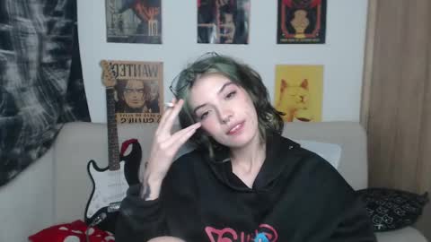 Snapshot of lovely_cass chatting on 02/11/25, 05:16 Cassie online show from 02/11/25, 05:16