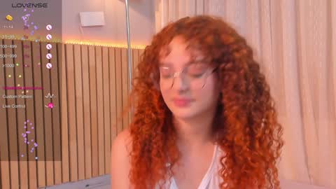 Snapshot of lovely_emma18 chatting on 12/13/24, 04:49 Emma online show from 12/13/24, 04:49