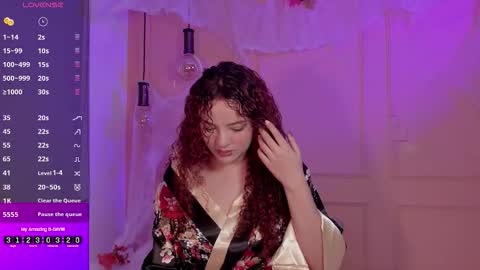 Emma online show from 10/21/25, 01:56