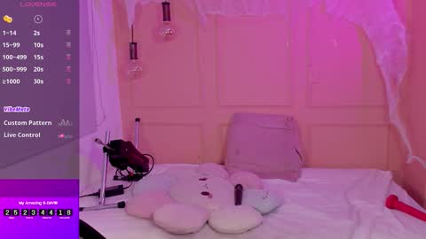 Emma online show from 10/27/25, 01:15