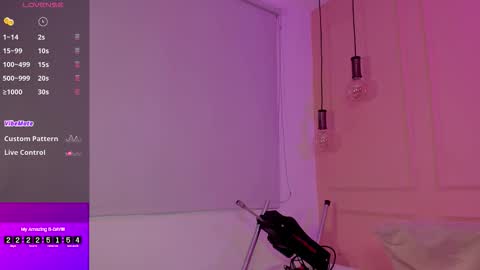 Emma online show from 10/30/25, 02:07