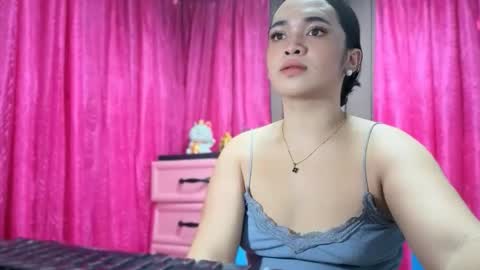 LOVE online show from 12/04/25, 08:01