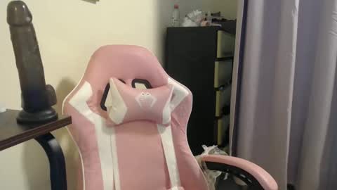 Lovely Laura online show from 10/12/25, 07:24