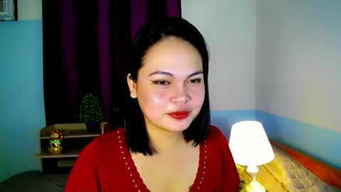 lovely_mara69x online show from 10/23/25, 11:24