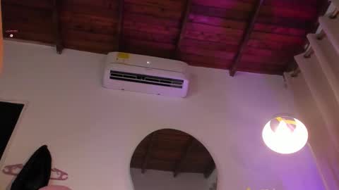    online show from 11/05/25, 10:26