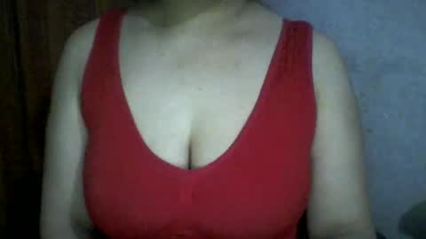Snapshot of lovely_sweet_girl chatting on 02/09/25, 08:33 katrina follow me guys online show from 02/09/25, 08:33