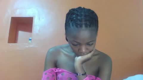 Lovely yvonne online show from 11/12/25, 11:32