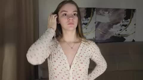 lovelygracee online show from 11/06/25, 01:56