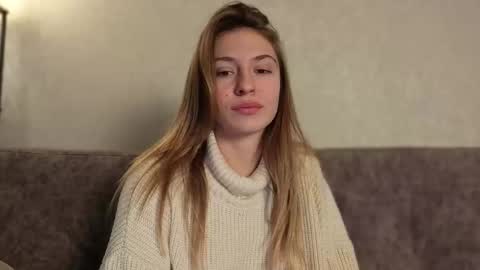 Snapshot of lovelykatea chatting on 11/10/25, 12:26 Kate only online show from 11/10/25, 12:26