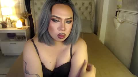 Snapshot of lovelymarie69 chatting on 01/19/25, 08:19 Rebeca online show from 01/19/25, 08:19