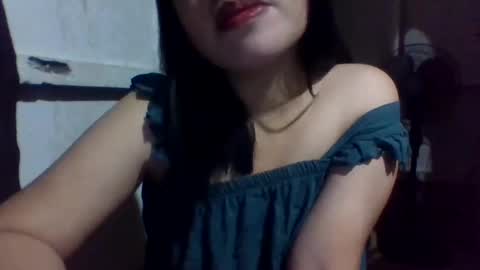 lovelymocha27s online show from 03/05/25, 12:33