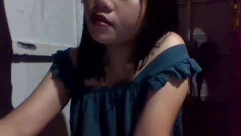 lovelymocha27s online show from 03/05/25, 08:21