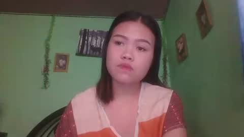 lovemae352295 online show from 11/15/25, 06:00