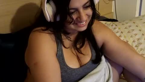 Snapshot of loverfairy chatting on 11/17/25, 08:20 LoverFairy online show from 11/17/25, 08:20