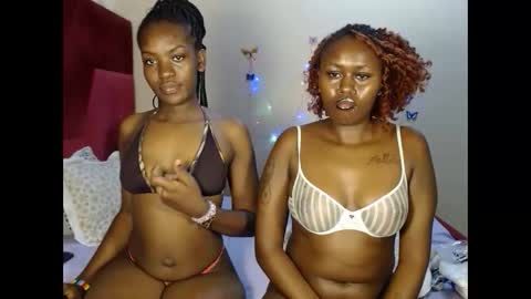 Snapshot of lovers_echo chatting on 11/12/25, 05:02 lovers_echo online show from 11/12/25, 05:02