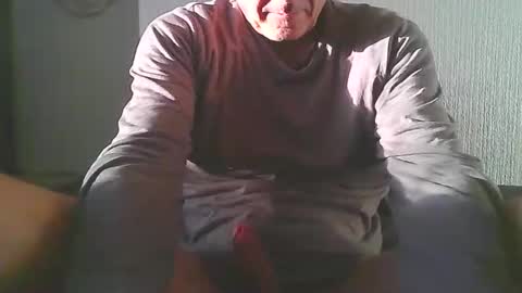 lovs2cum4u online show from 11/21/25, 08:46