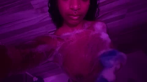 Snapshot of lovesalem chatting on 11/27/25, 04:03 lovesalem online show from 11/27/25, 04:03