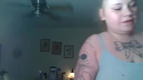 lovetubes101 online show from 10/11/25, 12:32