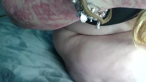 lovetubes101 online show from 11/13/25, 01:04