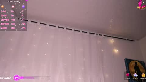 Snapshot of lovexxxdanna chatting on 11/15/25, 11:43 Danna online show from 11/15/25, 11:43