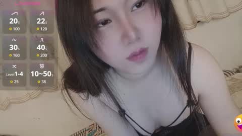 Lisa online show from 10/26/25, 01:17