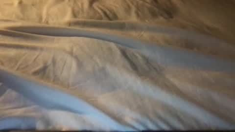 Snapshot of lozivelle chatting on 11/17/25, 06:41 lozivelle online show from 11/17/25, 06:41