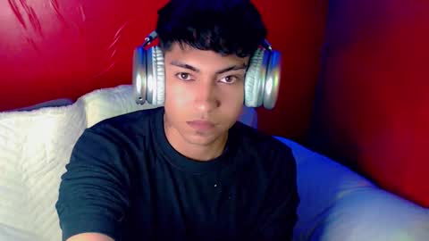 Snapshot of lpysami chatting on 11/08/25, 02:50 lpysami online show from 11/08/25, 02:50