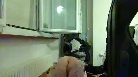 Snapshot of lu25humiliation chatting on 10/07/25, 06:16 lu25humiliation online show from 10/07/25, 06:16