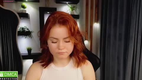 Snapshot of lu_muon chatting on 10/10/25, 01:15 lu_muon online show from 10/10/25, 01:15