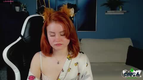 Snapshot of lu_muon chatting on 10/25/25, 01:35 lu_muon online show from 10/25/25, 01:35