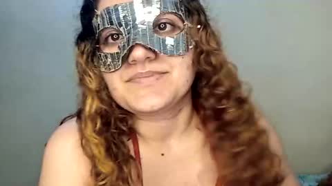 luana363 online show from 10/31/25, 01:50