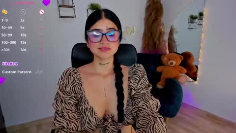 Snapshot of luanabonasx chatting on 01/20/25, 02:14 Luana online show from 01/20/25, 02:14