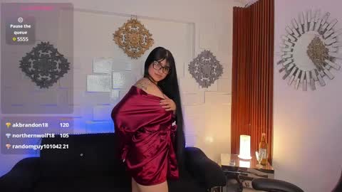 Snapshot of luanabonasx chatting on 02/17/25, 05:21 Luana online show from 02/17/25, 05:21